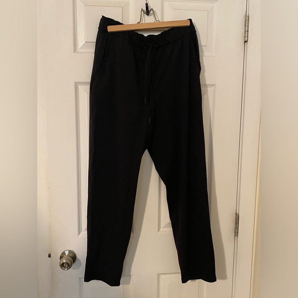 Lululemon black trouser pants